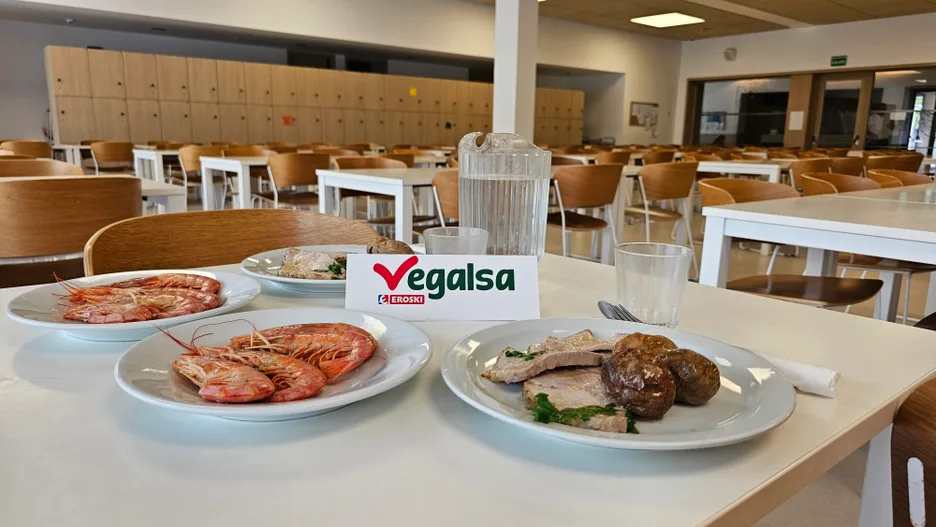 Vegalsa-Eroski celebra el día de Galicia donando productos a 12 entidades sociales